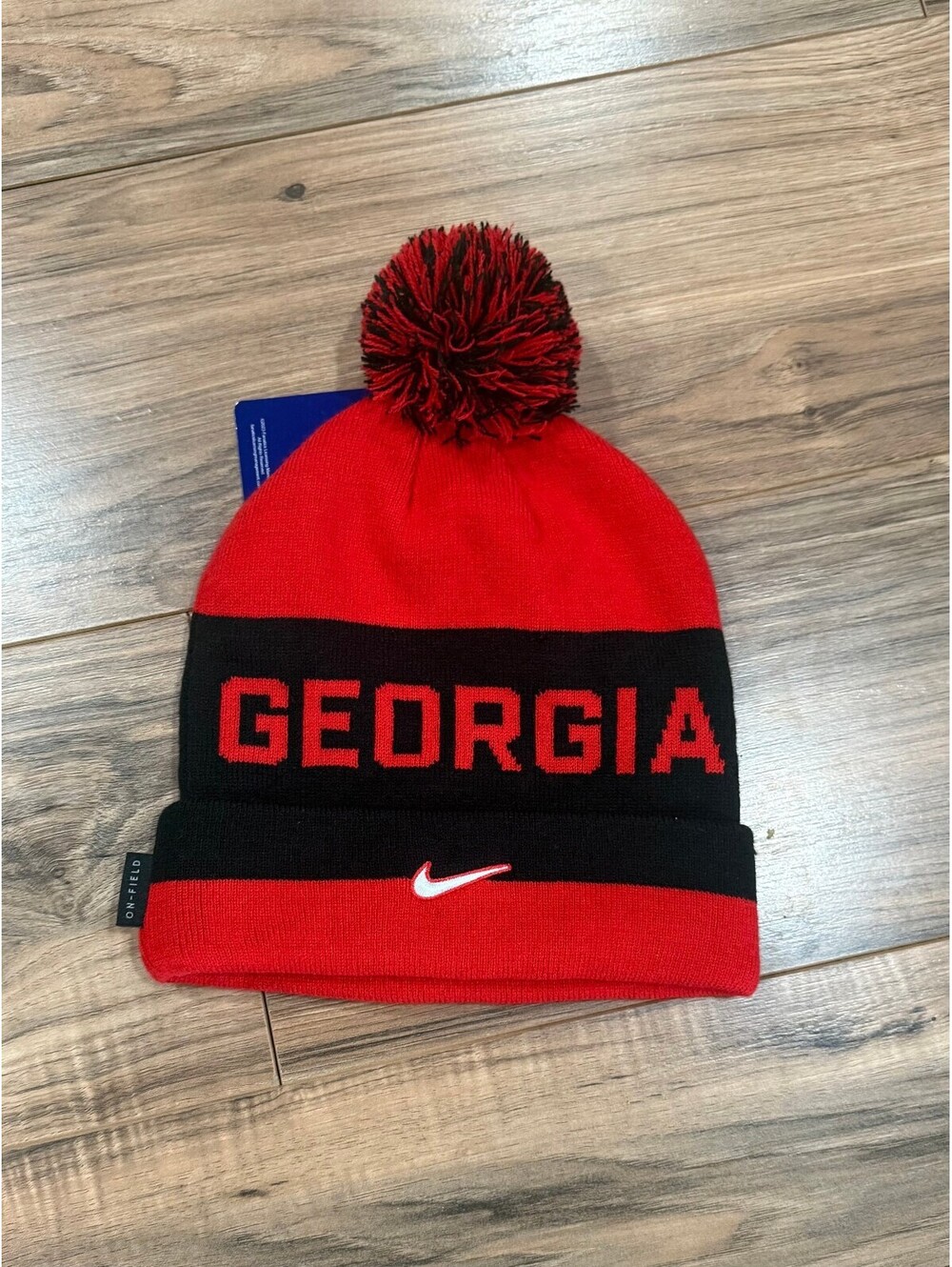 Georgia Bulldogs On-Field Sideline Men's Nike College Cuffed Pom Beanie